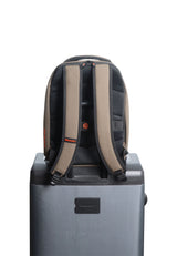 Mochila L Doble Compartimento Geyser - Portátil 15''| 43x31x15 cm| 0,7kg |23L